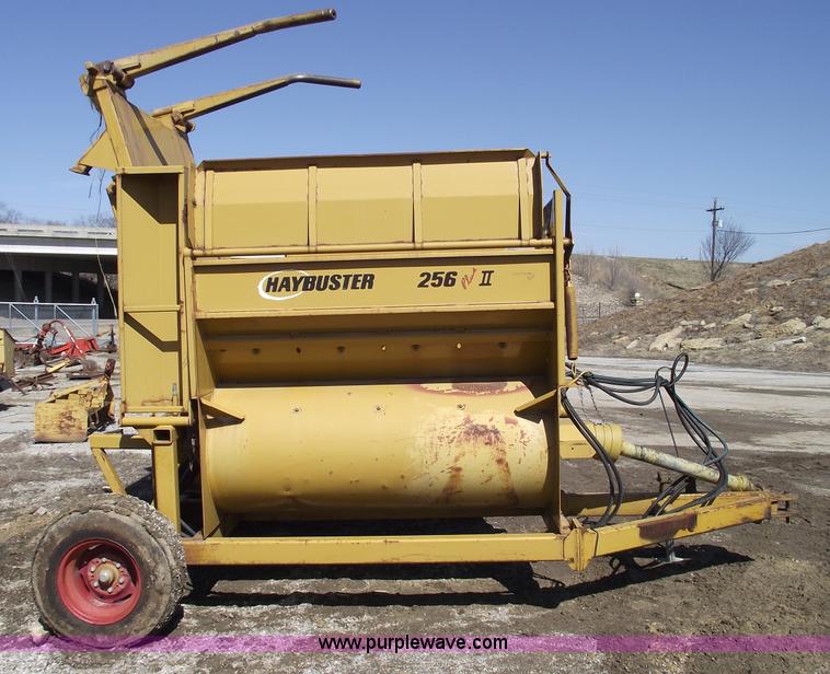 image for item 5586 HayBuster 256 Plus II self loader