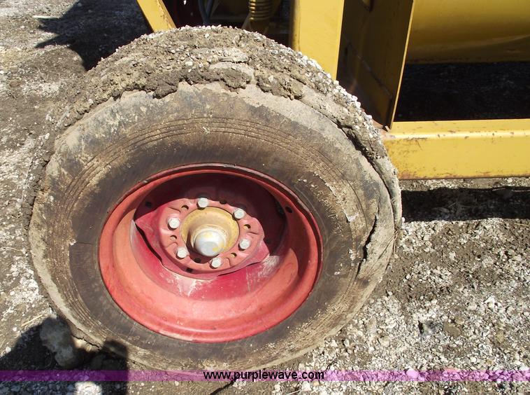 image for item 5586 HayBuster 256 Plus II self loader