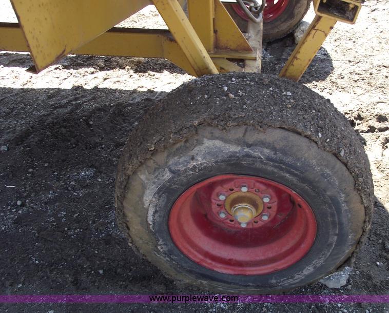 image for item 5586 HayBuster 256 Plus II self loader