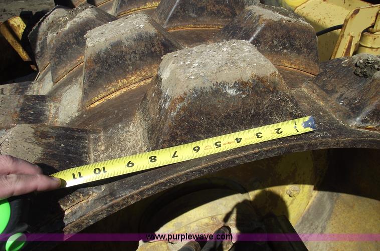 image for item 5587 Bomag 142 PDB-2 sheeps foot roller