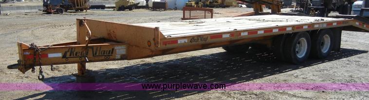 image for item 8542 2001 Redi Haul trailer