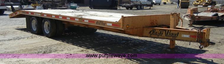 image for item 8542 2001 Redi Haul trailer