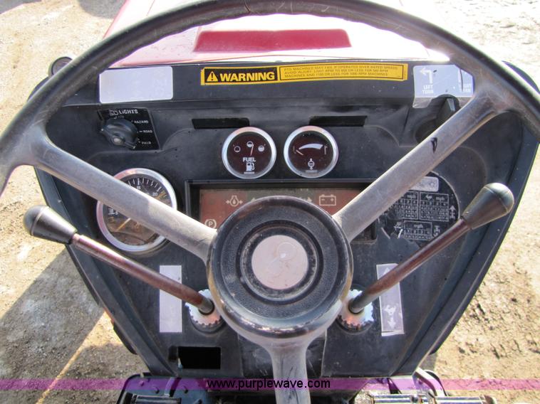 image for item 8630 Case International 585 tractor