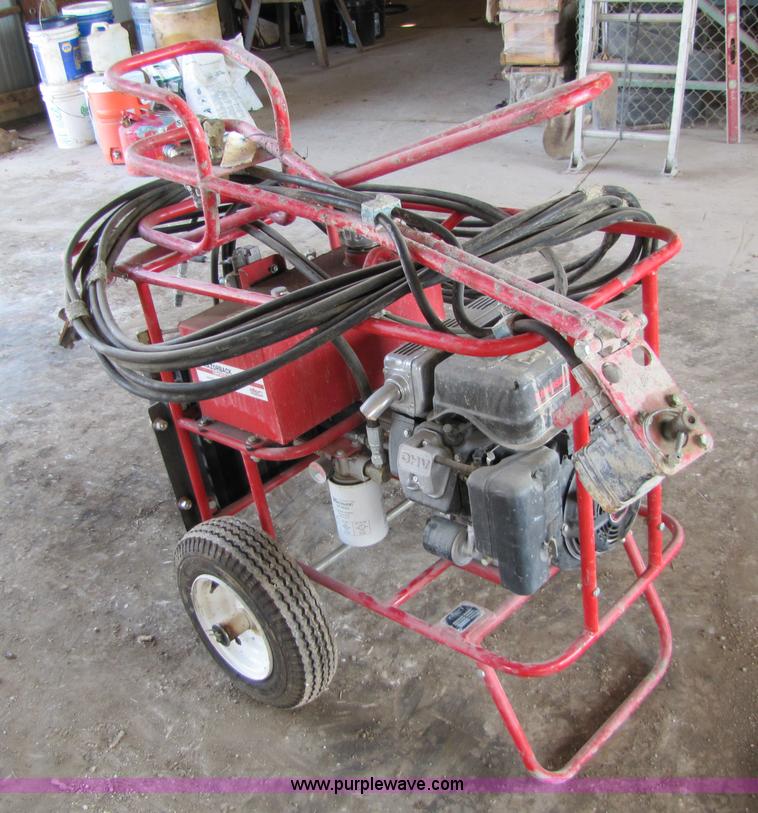 image for item 8647 Allen Razorback rolling screed