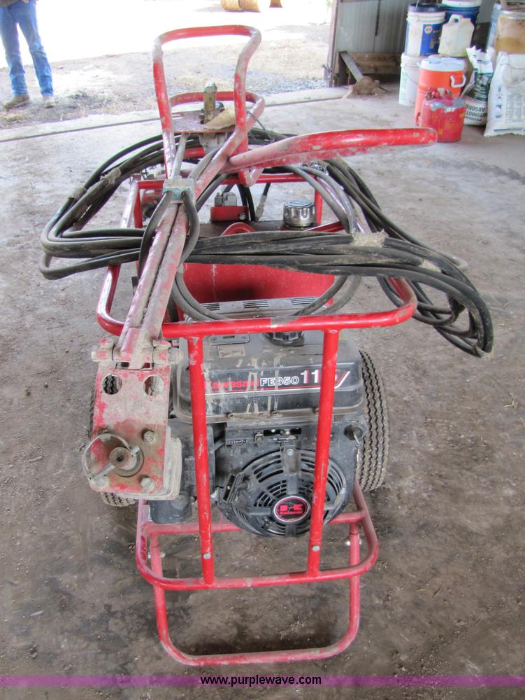 image for item 8647 Allen Razorback rolling screed