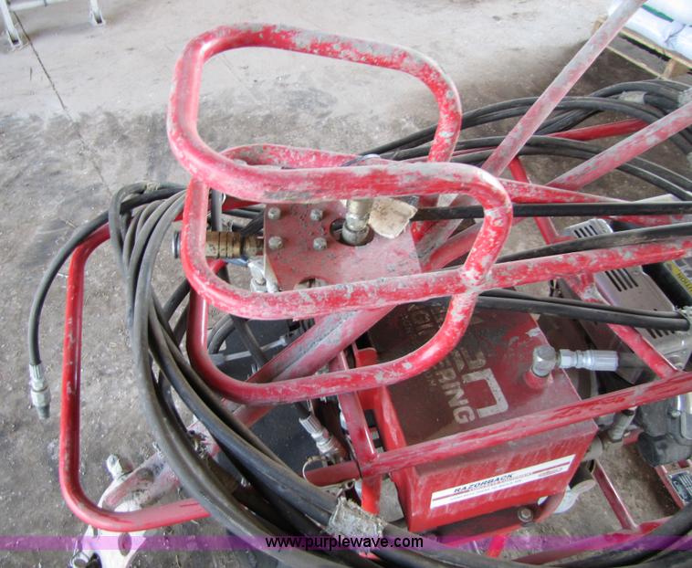 image for item 8647 Allen Razorback rolling screed