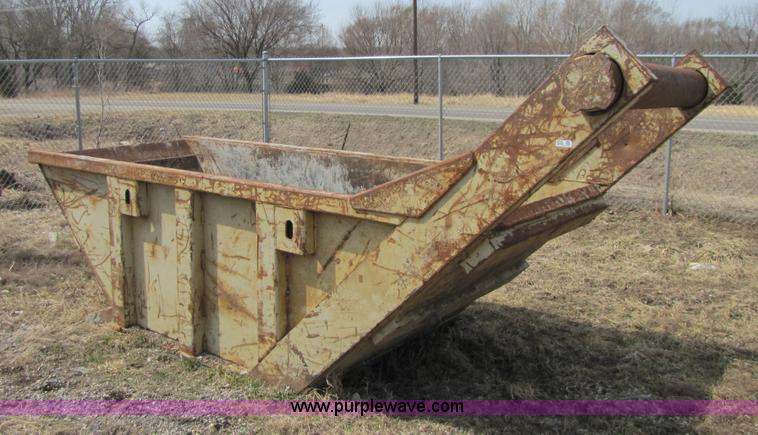 image for item 8654 Gravel box