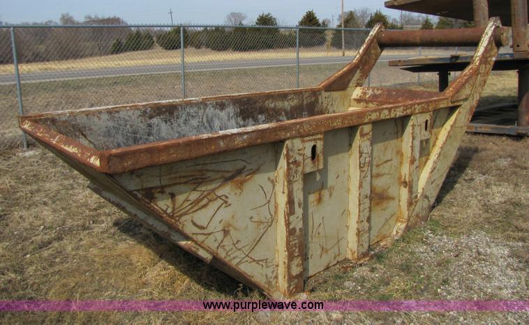 image for item 8654 Gravel box