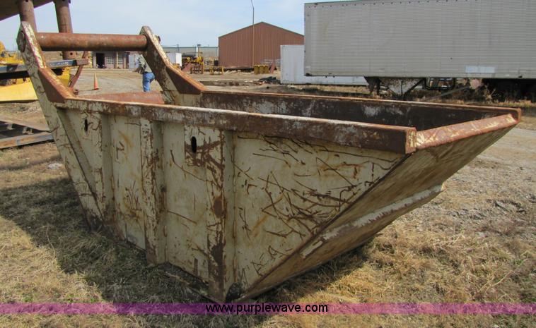 image for item 8654 Gravel box