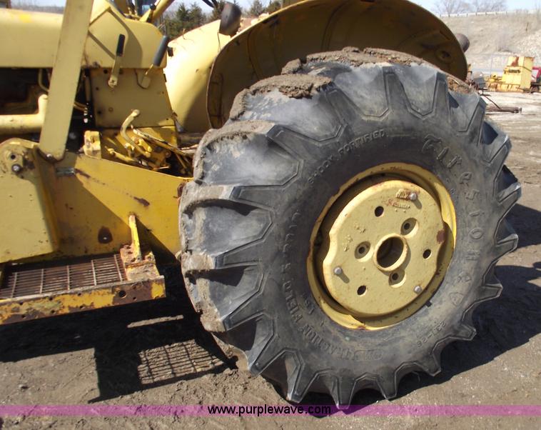 image for item 9562 John Deere 648 tractor with canopy