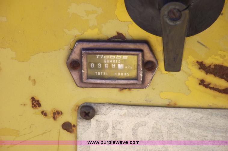 image for item 9562 John Deere 648 tractor with canopy