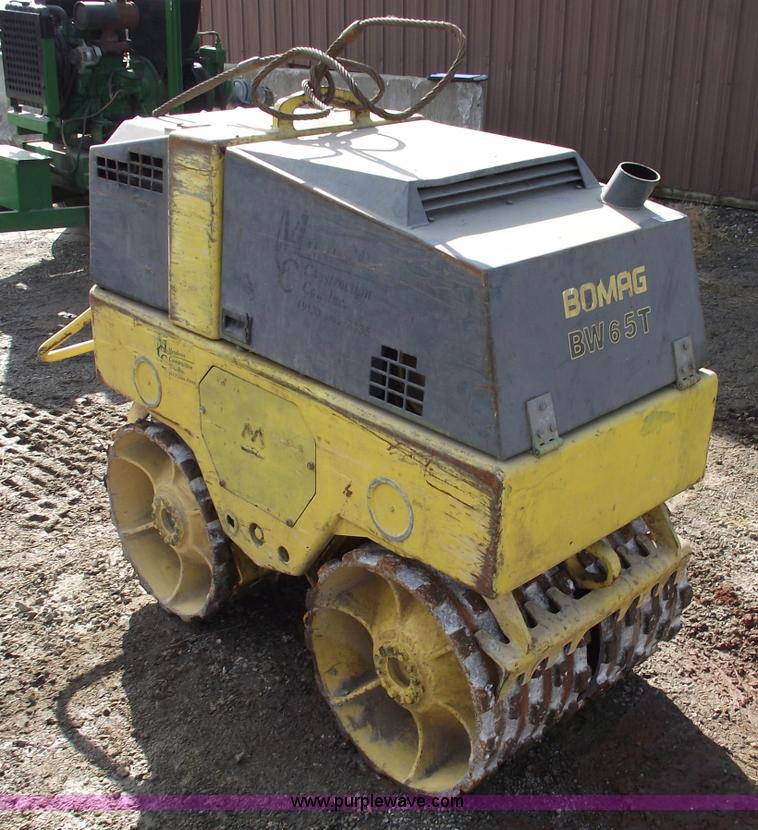 image for item 9567 Bomag GW65T walk behind compactor