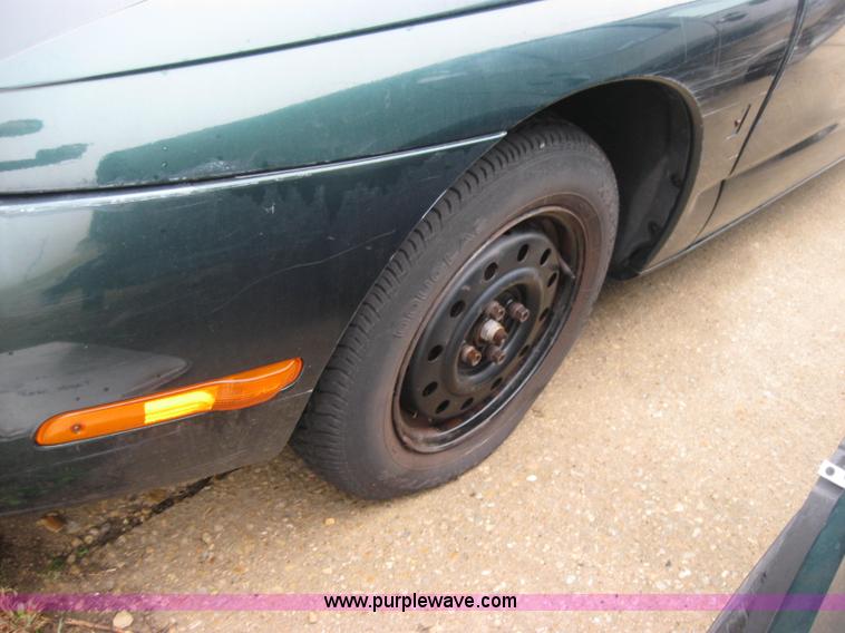 image for item 2324 1997 Saturn SC1