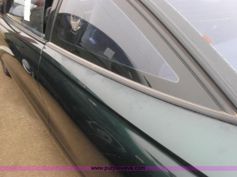 image for item 2324 1997 Saturn SC1