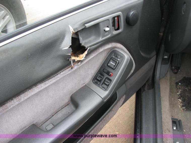 image for item 2330 1991 Honda Accord LX