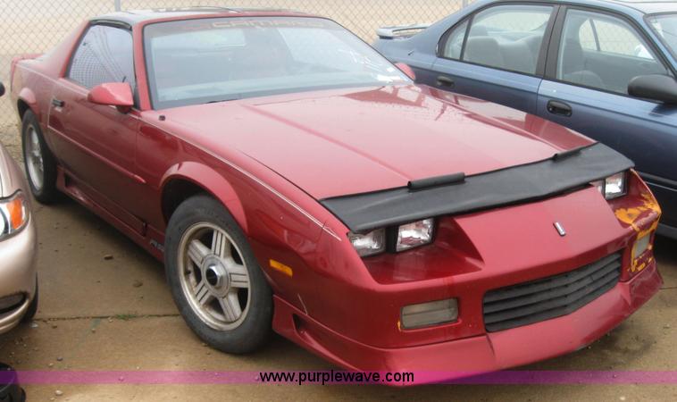 image for item 2332 1991 Chevrolet Camaro RS