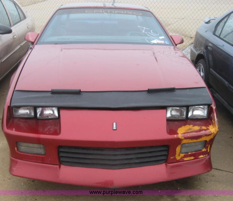 image for item 2332 1991 Chevrolet Camaro RS