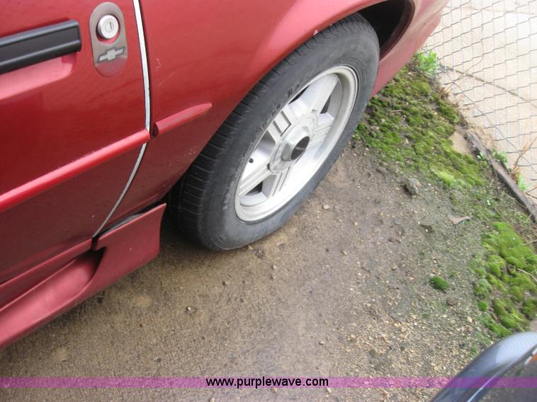 image for item 2332 1991 Chevrolet Camaro RS