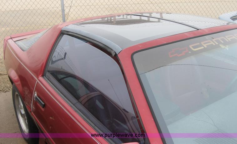 image for item 2332 1991 Chevrolet Camaro RS