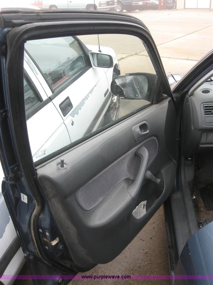 image for item 2333 1996 Honda Civic DX