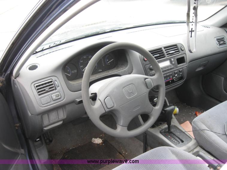 image for item 2333 1996 Honda Civic DX