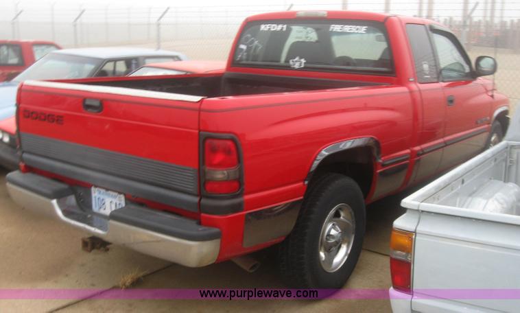 image for item 2337 1998 Dodge Ram 1500 Laramie SLT quad cab pickup truck