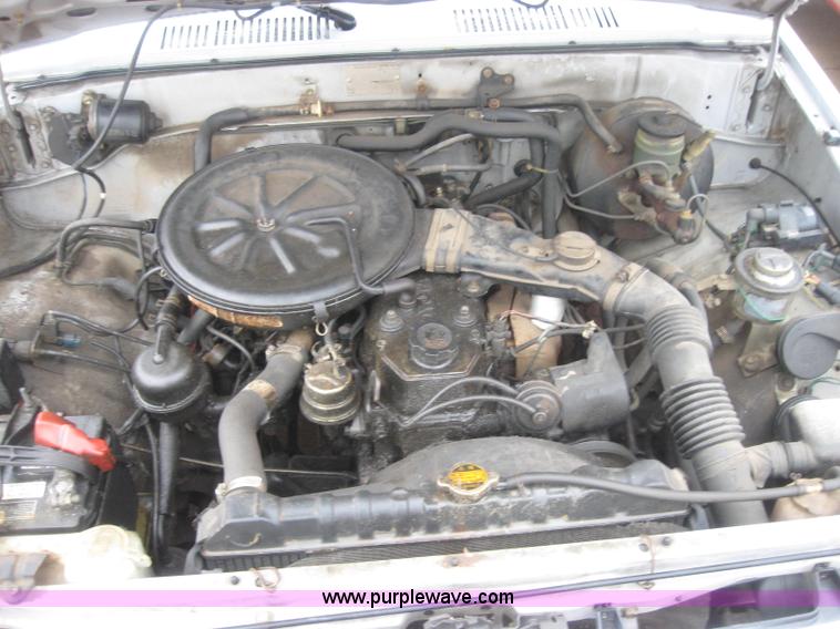 image for item 2338 1987 Toyota pickup truck