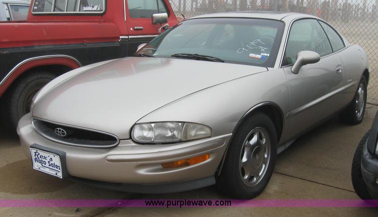 image for item 2340 1997 Buick Riviera