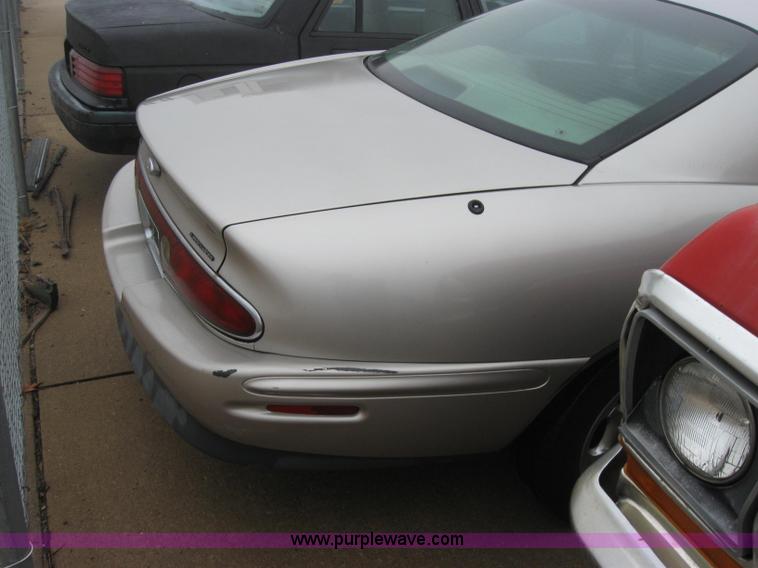 image for item 2340 1997 Buick Riviera
