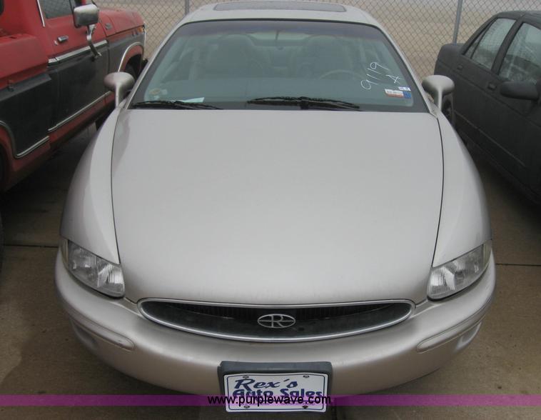 image for item 2340 1997 Buick Riviera