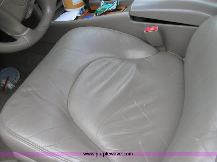 image for item 2340 1997 Buick Riviera