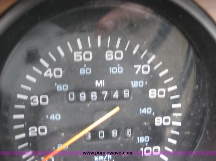 image for item 2342 1991 Dodge D150 LE pickup truck