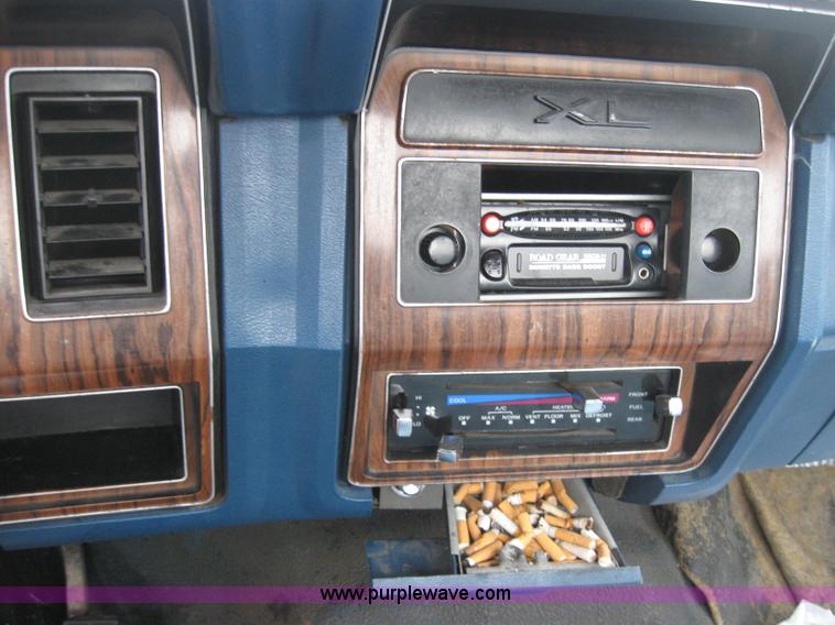 image for item 2343 1981 Ford F150 XL pickup truck