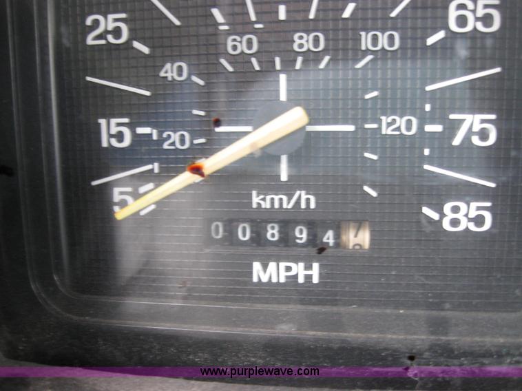 image for item 2343 1981 Ford F150 XL pickup truck