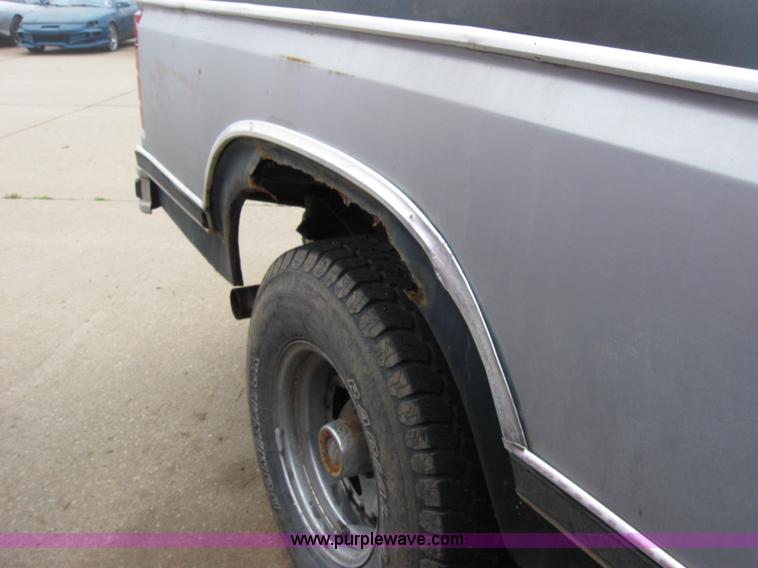 image for item 2343 1981 Ford F150 XL pickup truck