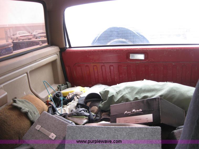 image for item 2344 1988 Ford Bronco SUV