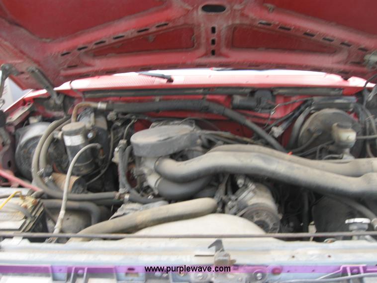 image for item 2344 1988 Ford Bronco SUV