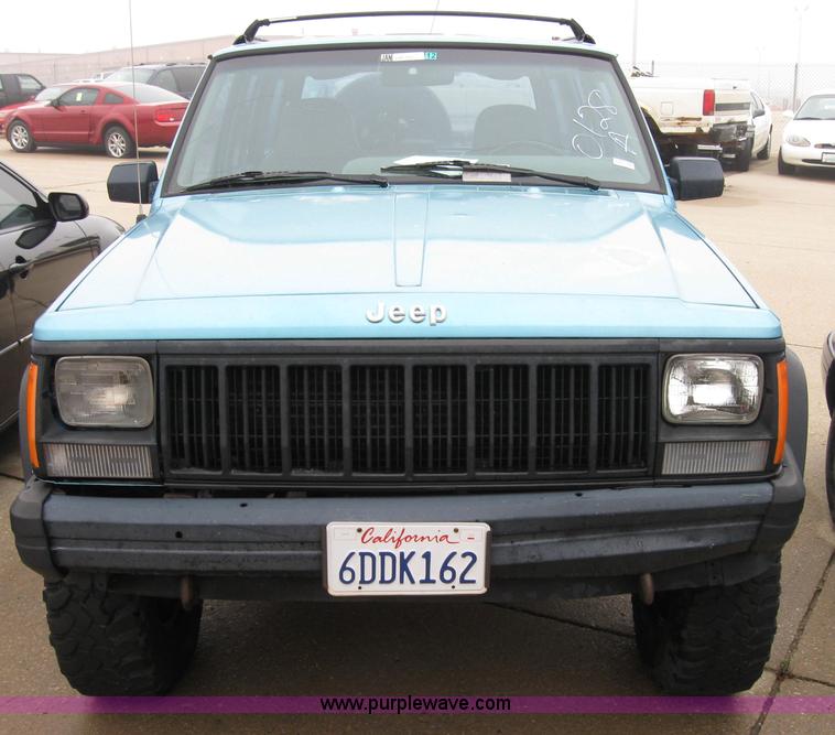 image for item 2345 1995 Jeep Cherokee SE SUV