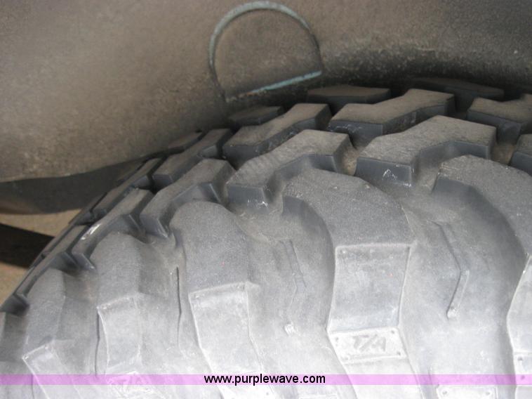 image for item 2345 1995 Jeep Cherokee SE SUV