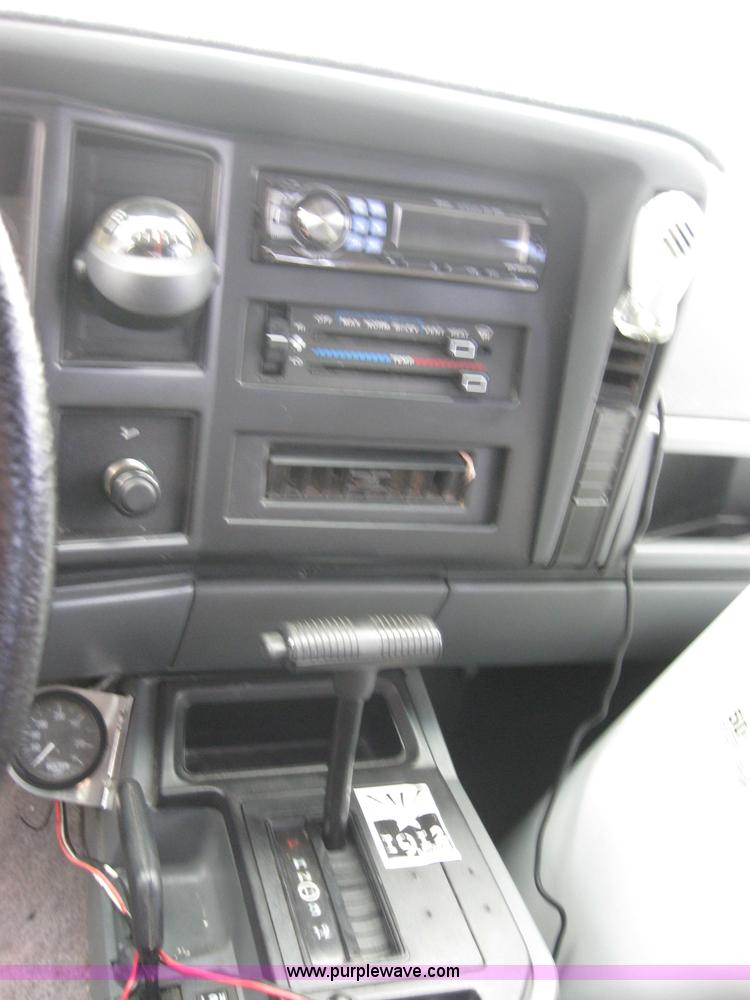 image for item 2345 1995 Jeep Cherokee SE SUV