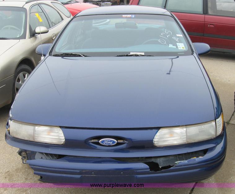 image for item 2346 1994 Ford Taurus GL