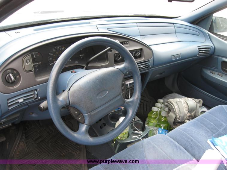 image for item 2346 1994 Ford Taurus GL
