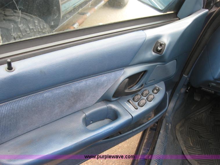 image for item 2346 1994 Ford Taurus GL