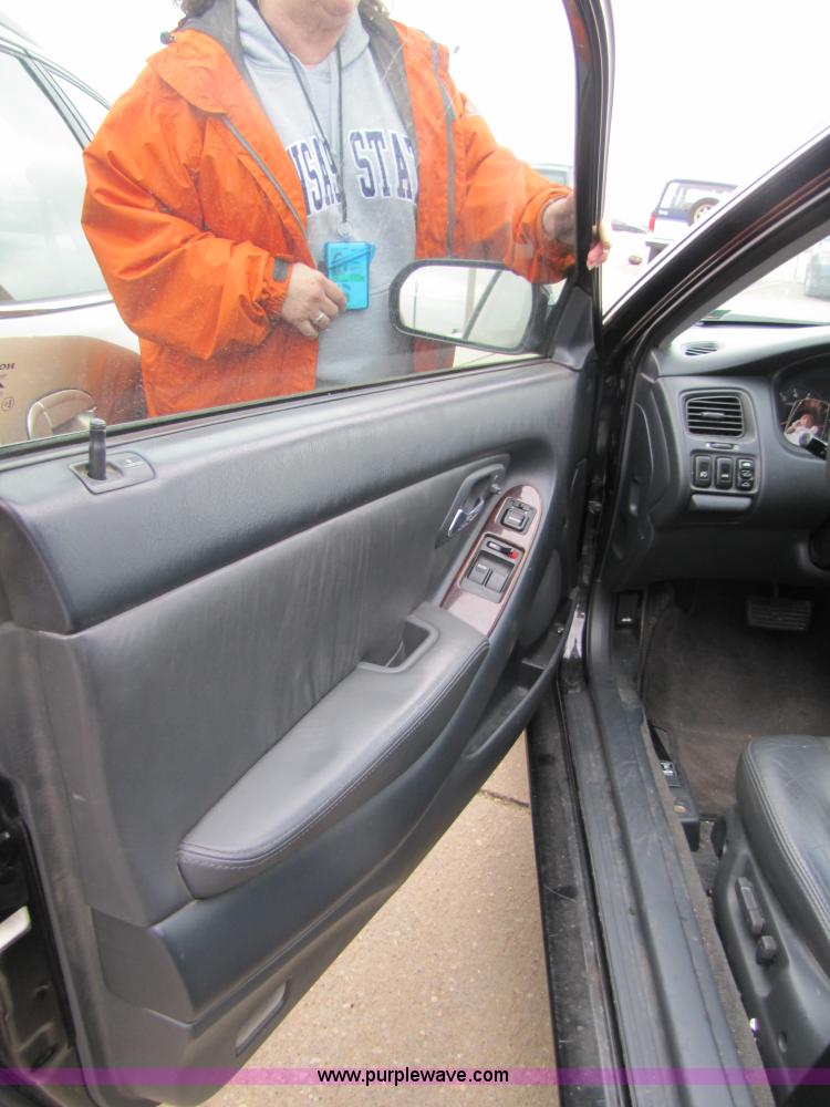 image for item 2347 1998 Honda Accord EX