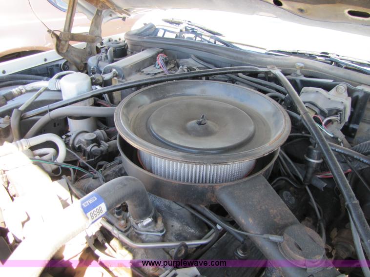 image for item 8540 1991 Cadillac Brougham