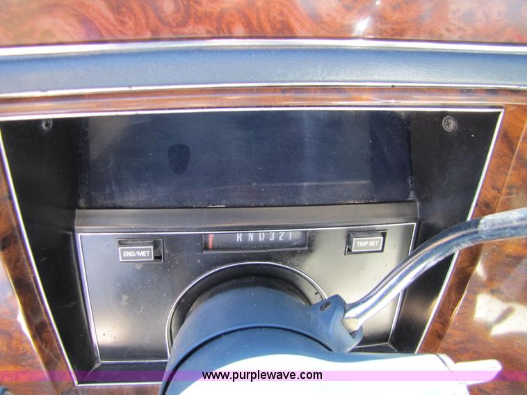 image for item 8540 1991 Cadillac Brougham