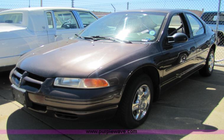 image for item 8541 1997 Dodge Stratus