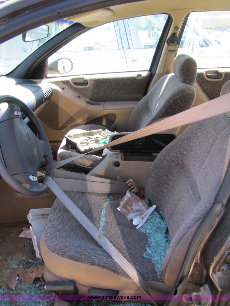 image for item 8541 1997 Dodge Stratus