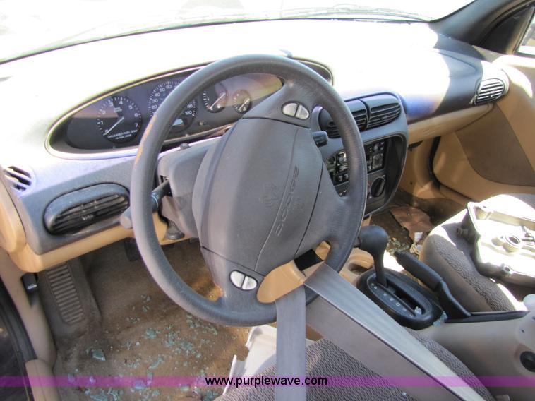image for item 8541 1997 Dodge Stratus