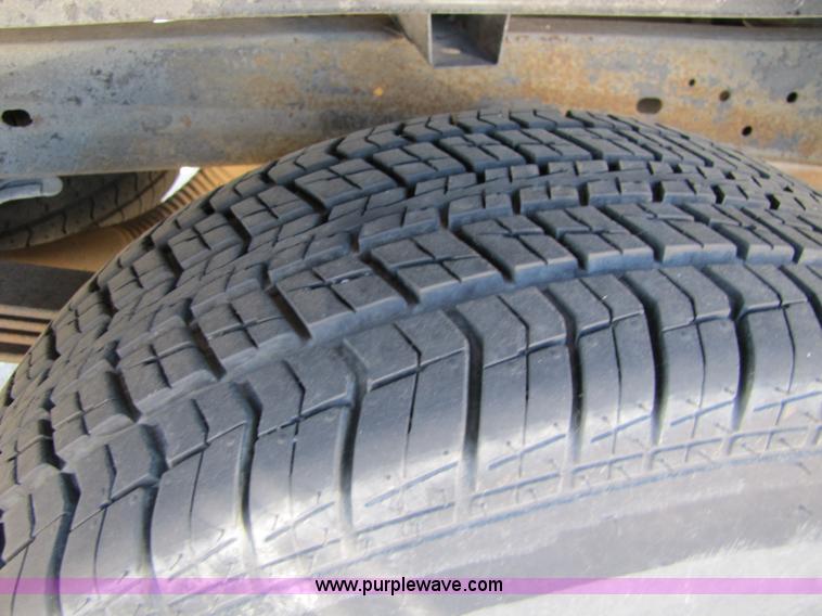 image for item 8542 1988 Chevrolet C1500 pickup truck